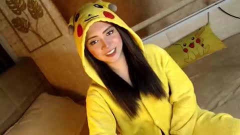 JEN  online show from 12/19/25, 08:43