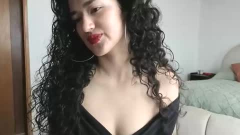 Snapshot of yourdreamgirl2025 chatting on 03/11/26, 02:56 yourdreamgirl2025 online show from 03/11/26, 02:56