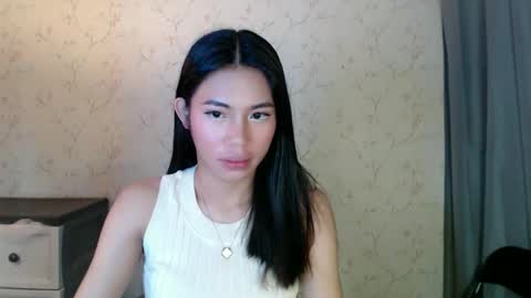 Snapshot of yourdreamgirlgwen chatting on 05/30/26, 08:17 GWENI online show from 05/30/26, 08:17