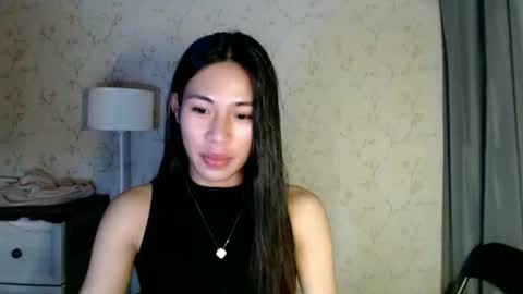Snapshot of yourdreamgirlgwen chatting on 06/01/26, 06:04 GWENI online show from 06/01/26, 06:04