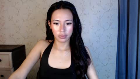 Snapshot of yourdreamgirlgwen chatting on 07/25/26, 06:27 GWENI online show from 07/25/26, 06:27