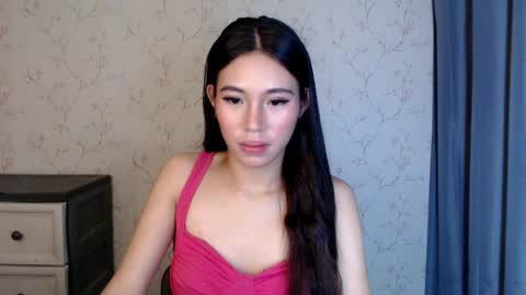 Snapshot of yourdreamgirlgwen chatting on 07/28/26, 03:08 GWENI online show from 07/28/26, 03:08