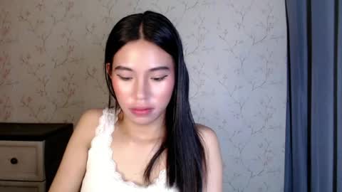 Snapshot of yourdreamgirlgwen chatting on 07/30/26, 09:03 GWENI online show from 07/30/26, 09:03