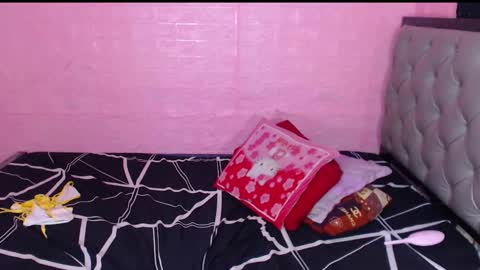 Snapshot of yourdreamisabell chatting on 12/23/24, 02:45 yourdreamisabell online show from 12/23/24, 02:45