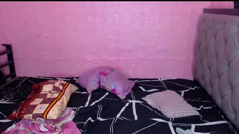 Snapshot of yourdreamisabell chatting on 02/09/25, 12:19 yourdreamisabell online show from 02/09/25, 12:19