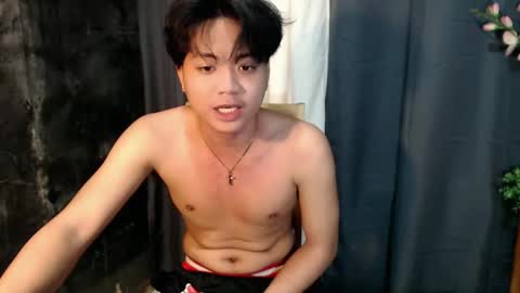 Snapshot of youre_naughtyboy chatting on 11/01/25, 05:31 NaughtyBoy online show from 11/01/25, 05:31