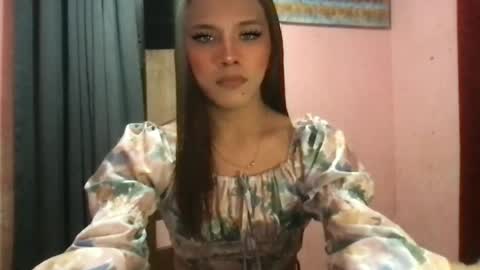 Snapshot of yourehot_princess chatting on 06/12/26, 11:31 yourehot_princess online show from 06/12/26, 11:31
