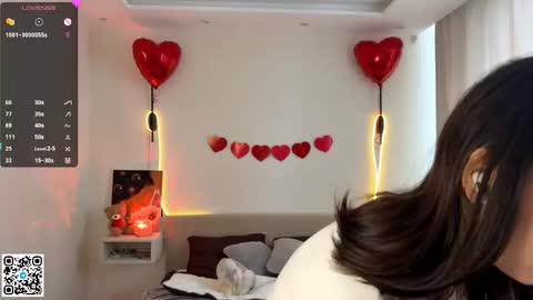 Emilia online show from 02/20/26, 08:16