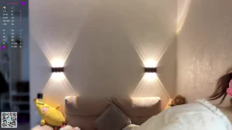 Emilia online show from 03/29/26, 08:03