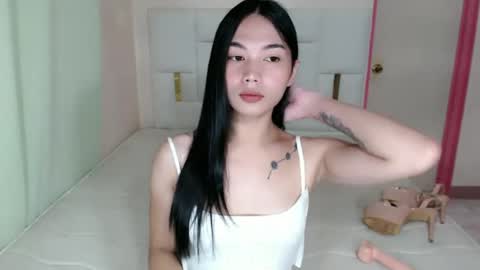 Snapshot of yourfantasy_girl chatting on 07/03/26, 05:25 jenlie online show from 07/03/26, 05:25