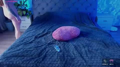 Snapshot of yourfantasywild chatting on 01/25/25, 01:41 Sue online show from 01/25/25, 01:41