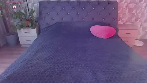 Snapshot of yourfantasywild chatting on 01/29/25, 08:08 Sue online show from 01/29/25, 08:08