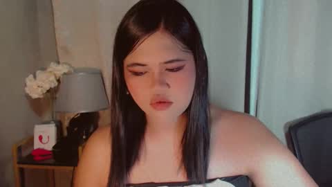 Snapshot of yourfavoratejessica chatting on 10/23/25, 09:52 Jessica online show from 10/23/25, 09:52