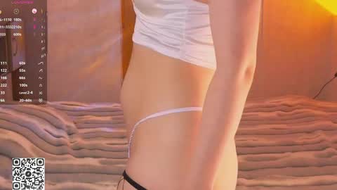 Snapshot of yourfox_alice_ chatting on 06/04/26, 05:35 ALICE online show from 06/04/26, 05:35