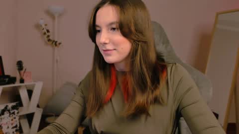 Snapshot of yourfrenchteacher chatting on 01/26/25, 08:23 Chloe online show from 01/26/25, 08:23