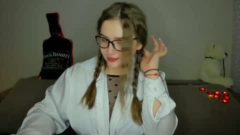 yourgem__ online show from 03/03/25, 05:39