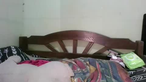 mimi online show from 03/07/26, 05:54