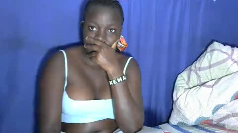 yourgoddess18 online show from 10/29/25, 06:53