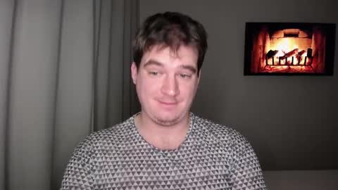 Snapshot of yourhairybuddy chatting on 12/08/24, 09:08 Andrey online show from 12/08/24, 09:08