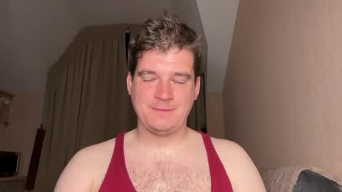 Snapshot of yourhairybuddy chatting on 04/12/26, 08:14 Andrey online show from 04/12/26, 08:14