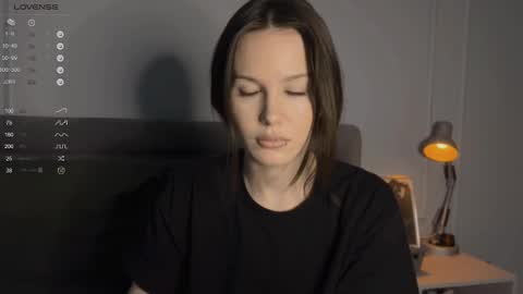 Aida online show from 02/16/25, 02:21