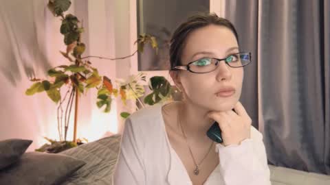 Aida online show from 03/10/25, 06:23