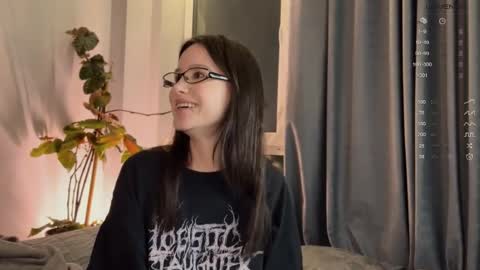 Aida online show from 03/11/25, 03:45