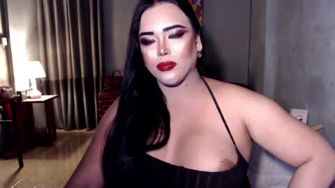 Snapshot of yourhighnesscassy chatting on 12/11/24, 05:21 Cassy online show from 12/11/24, 05:21