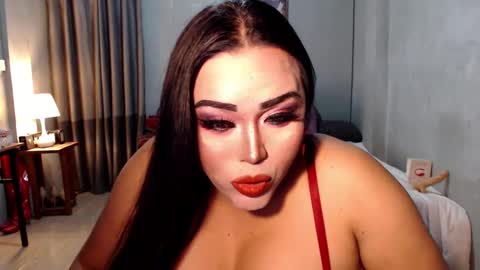 Snapshot of yourhighnesscassy chatting on 01/10/25, 03:18 Cassy online show from 01/10/25, 03:18