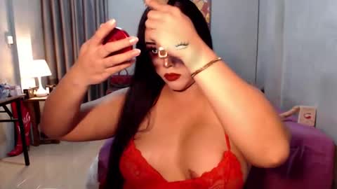 Snapshot of yourhighnesscassy chatting on 01/15/25, 11:10 Cassy online show from 01/15/25, 11:10