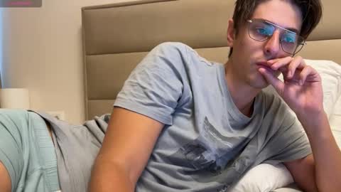 Chris online show from 10/26/25, 08:20