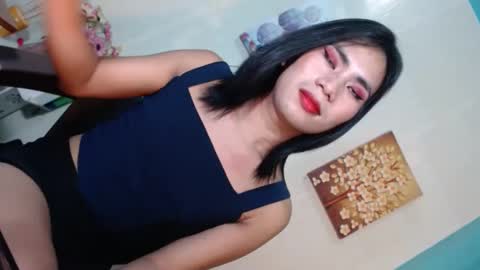 Mauie  online show from 02/04/25, 07:11