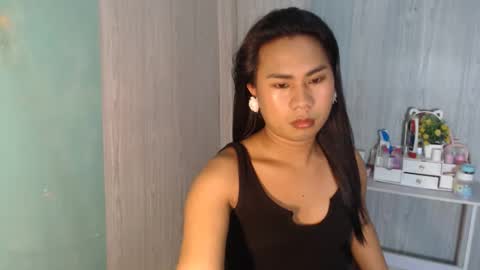 Mauie  online show from 04/21/26, 02:37