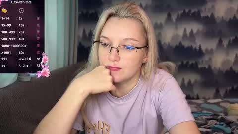 Snapshot of yourjessy chatting on 10/30/25, 02:35 yourjessy online show from 10/30/25, 02:35