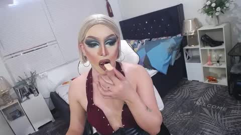 --               online show from 03/10/25, 08:48