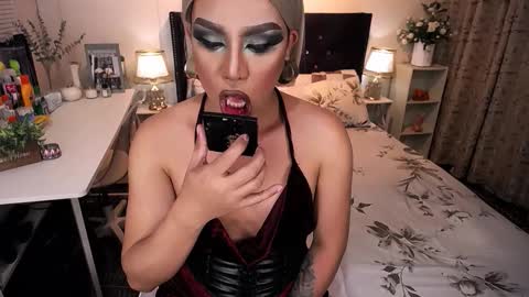 --               online show from 12/14/25, 04:12