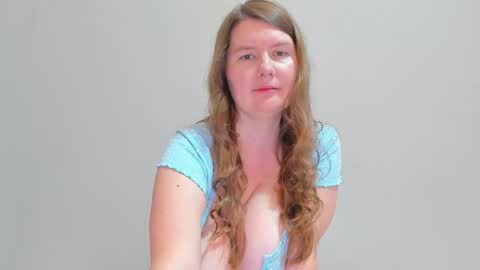 Yula online show from 10/17/25, 11:02