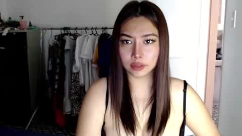 Snapshot of yourlovetifannyx chatting on 02/03/25, 01:19 tifanny online show from 02/03/25, 01:19
