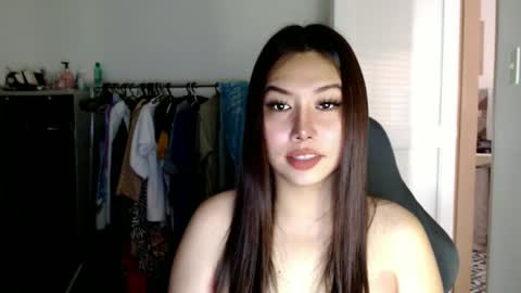 Snapshot of yourlovetifannyx chatting on 02/19/25, 12:35 tifanny online show from 02/19/25, 12:35