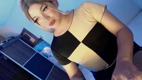 PEARL online show from 09/15/25, 01:38