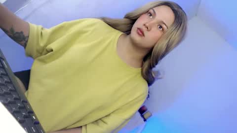 PEARL online show from 03/22/26, 01:42