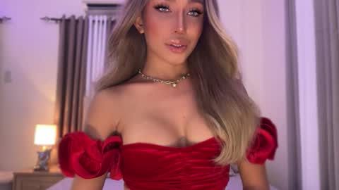 Pearl online show from 09/15/25, 01:44