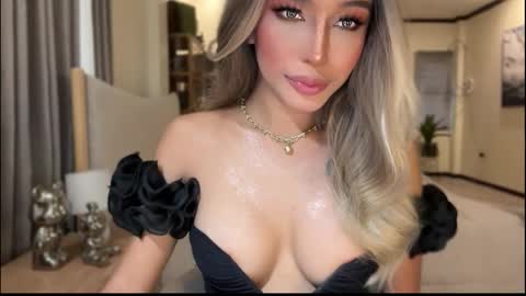 Pearl online show from 11/07/25, 06:57