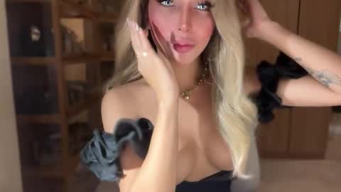 Pearl online show from 03/12/26, 06:41