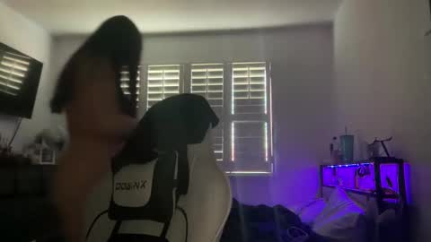 Snapshot of yourmila1 chatting on 02/22/26, 11:03 yourmila1 online show from 02/22/26, 11:03