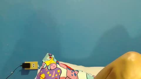 yourmorenagirl69 online show from 10/22/25, 05:41