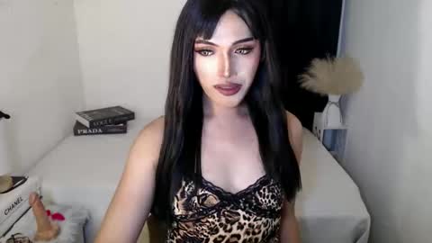 TIFFANY SUCKING QUEEN online show from 04/29/26, 02:04