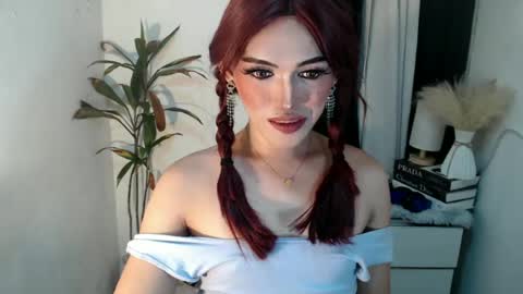 Snapshot of yournaughtykendal chatting on 06/16/26, 02:36 TIFFANY SUCKING QUEEN online show from 06/16/26, 02:36