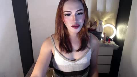 Snapshot of yournaughtykendal chatting on 08/07/26, 03:30 TIFFANY SUCKING QUEEN online show from 08/07/26, 03:30