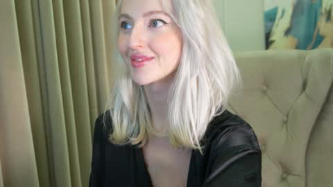 Snapshot of yournaughtymiss chatting on 09/26/25, 08:02 Eva online show from 09/26/25, 08:02